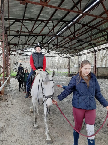 Юные всадники